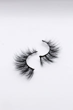 Load image into Gallery viewer, Romancé
