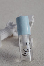 Load image into Gallery viewer, Ice Queen
