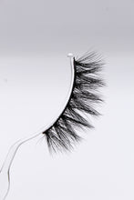 Load image into Gallery viewer, Bonny
