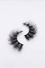 Load image into Gallery viewer, Vero
