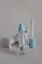 Load image into Gallery viewer, Ice Queen
