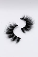 Load image into Gallery viewer, Admirer
