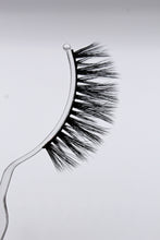 Load image into Gallery viewer, Maili
